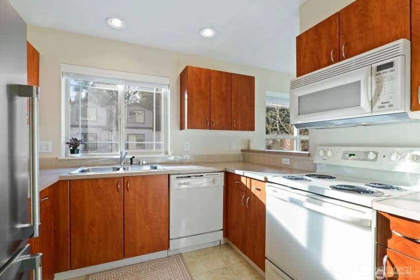 Property photo for 20800 72nd Avenue W #202, Edmonds photo 10