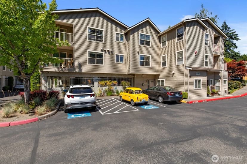 Property photo for 20800 72nd Avenue W #202, Edmonds photo 37