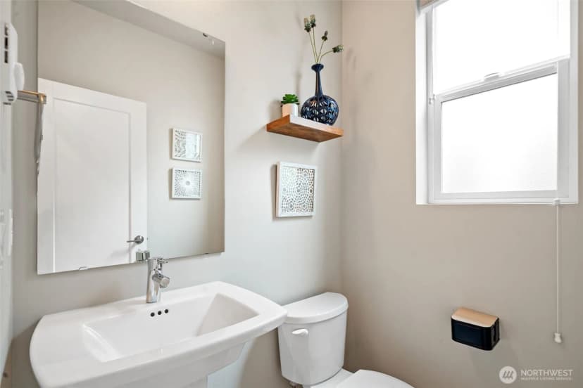 Property photo for 18829 67th Drive Ne #6, Kenmore photo 26