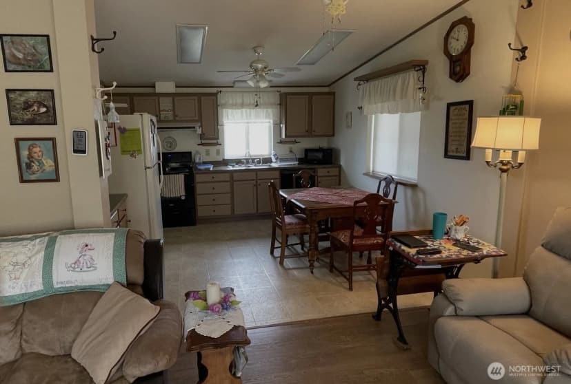 Property photo for 3 Sand Flat Rd, Omak photo 7