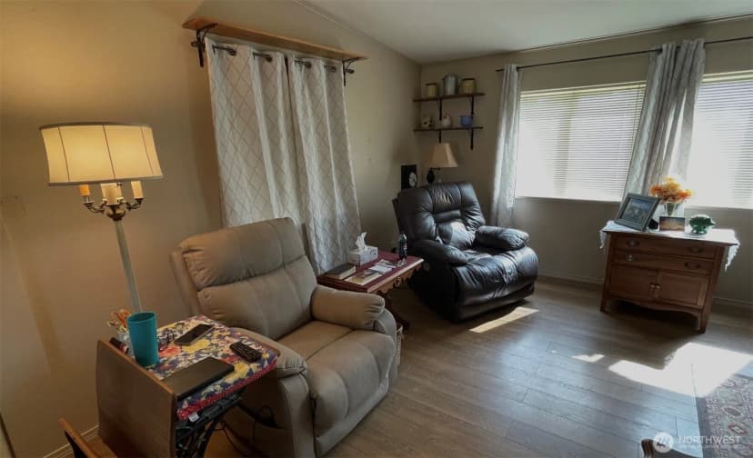 Property photo for 3 Sand Flat Rd, Omak photo 4