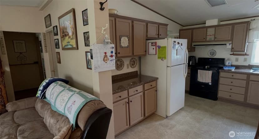 Property photo for 3 Sand Flat Rd, Omak photo 8
