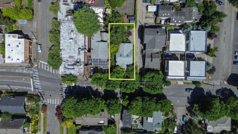 Property photo for 2012 Ne 65th Street, Seattle photo 14