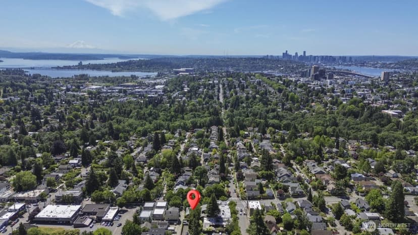 Property photo for 2012 Ne 65th Street, Seattle photo 17