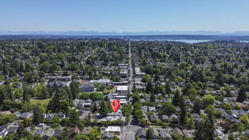 Property photo for 2012 Ne 65th Street, Seattle photo 16