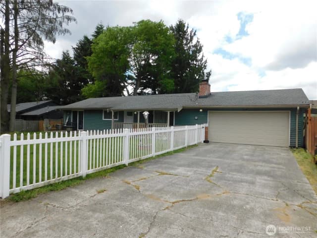 Property photo for 13408 103rd Avenue E, Puyallup photo 3