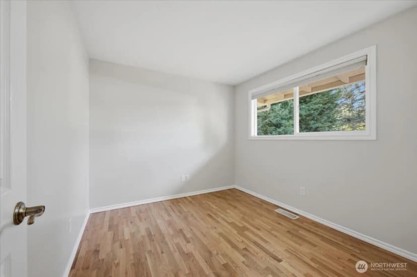 Property photo for 1801 Anacortes Avenue Ne, Renton photo 18