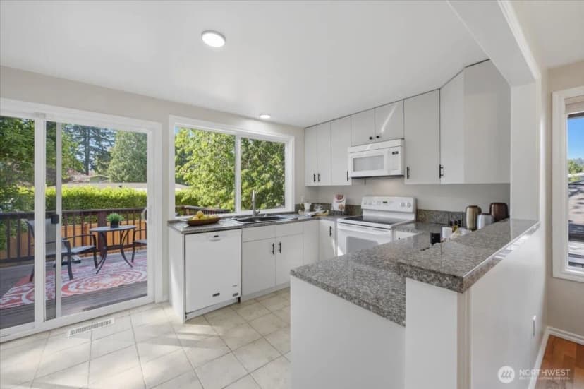 Property photo for 1801 Anacortes Avenue Ne, Renton photo 9