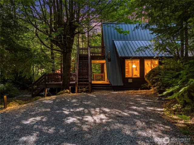 Property photo for 11857 Tye River Road Ne, Skykomish photo 4