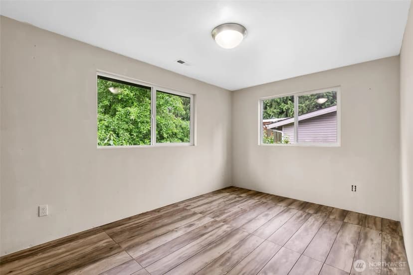 Property photo for 16046 46th Avenue S, Tukwila photo 17