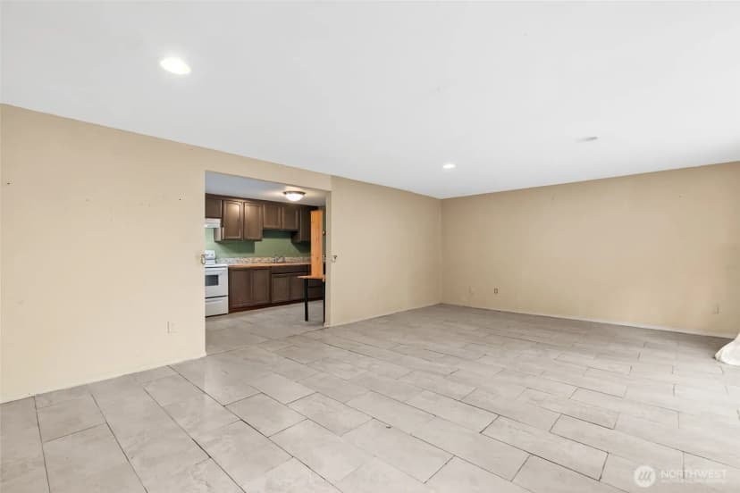 Property photo for 16046 46th Avenue S, Tukwila photo 21