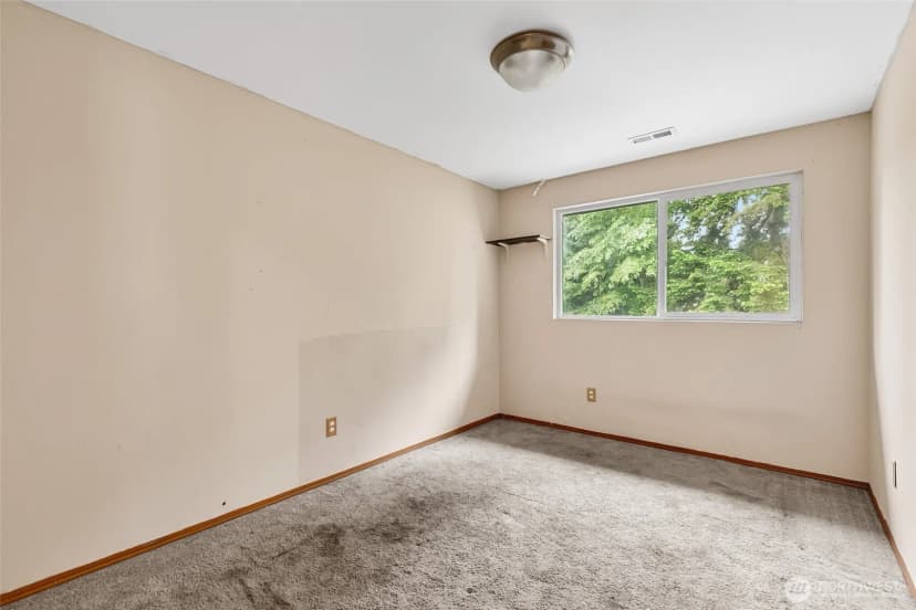 Property photo for 16046 46th Avenue S, Tukwila photo 16