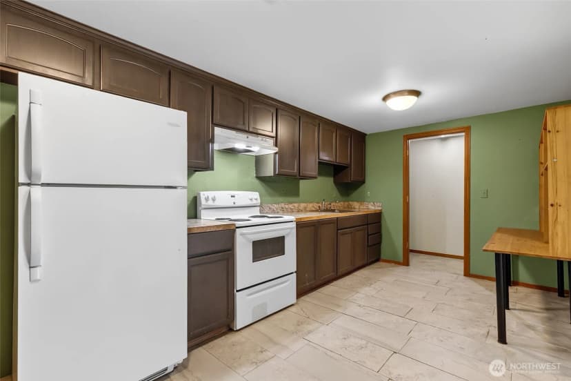 Property photo for 16046 46th Avenue S, Tukwila photo 22