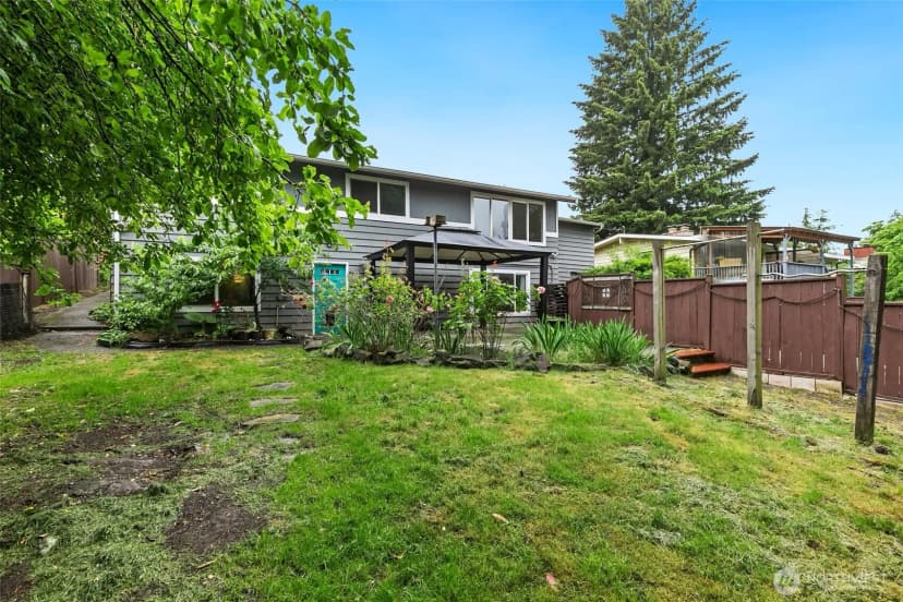 Property photo for 16046 46th Avenue S, Tukwila photo 30