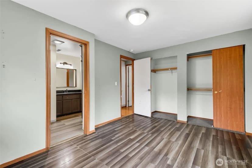 Property photo for 16046 46th Avenue S, Tukwila photo 14