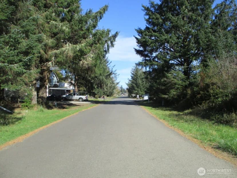 Property photo for 111 Olympic View Avenue Ne, Ocean Shores photo 8