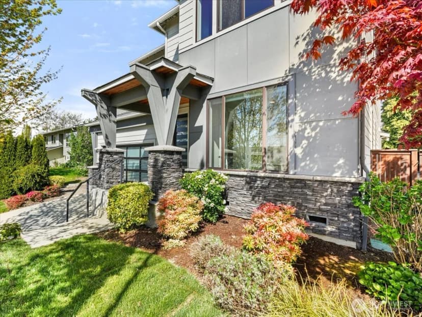 Property photo for 2824 Park Avenue N, Renton photo 36