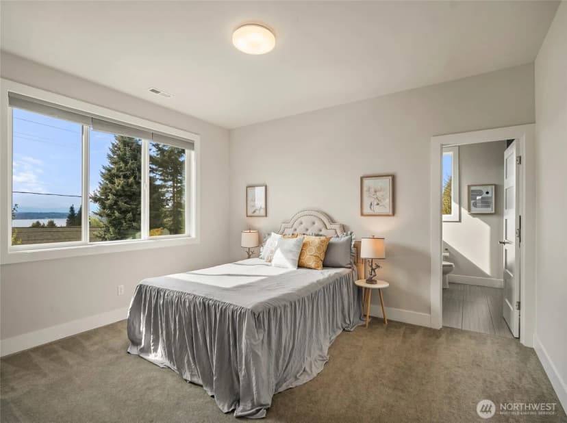 Property photo for 2824 Park Avenue N, Renton photo 30