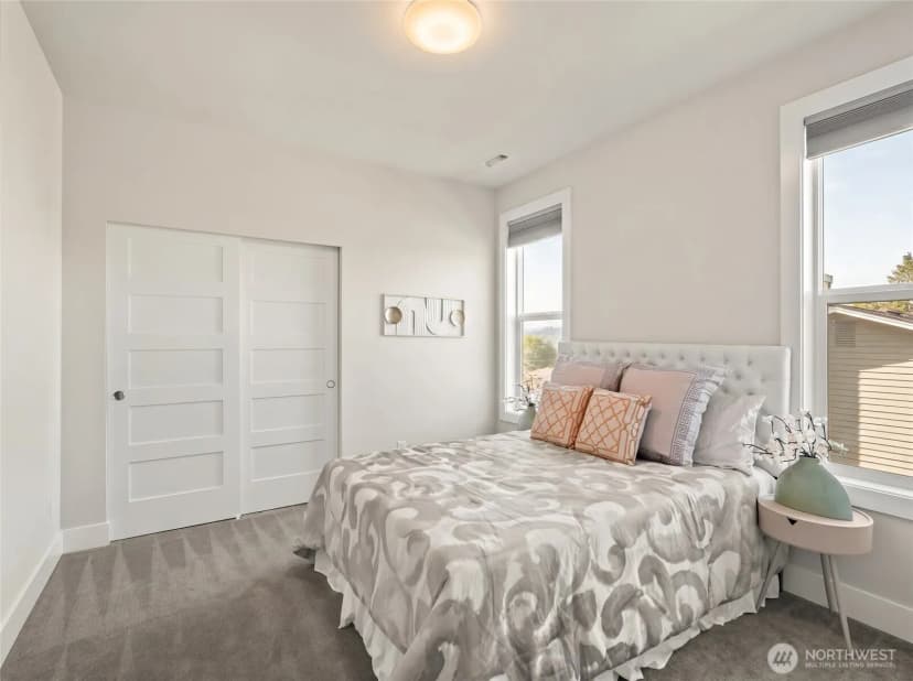 Property photo for 2824 Park Avenue N, Renton photo 29