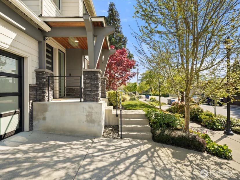 Property photo for 2824 Park Avenue N, Renton photo 35
