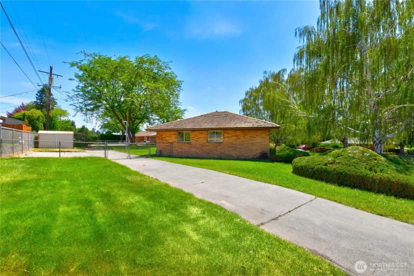 Property photo for 4809 Douglas Drive, Yakima photo 22