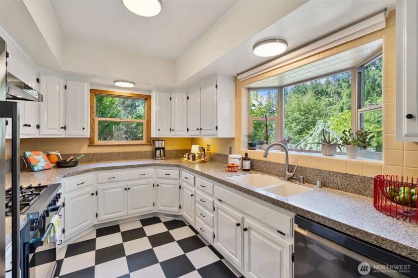 Property photo for 200 E N Cove Road, Shelton photo 6