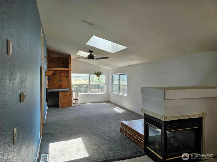 Property photo for 201 W Oakview Avenue #8, Centralia photo 6