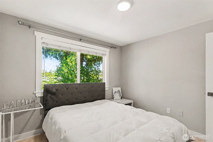 Property photo for 28605 30th Avenue S, Federal Way photo 24
