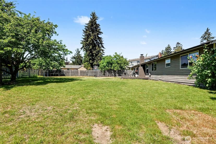 Property photo for 28605 30th Avenue S, Federal Way photo 31