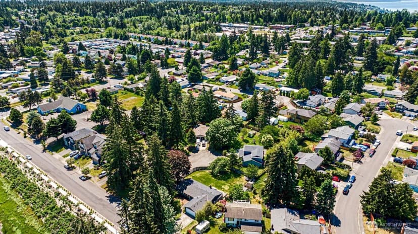 Property photo for 28605 30th Avenue S, Federal Way photo 33