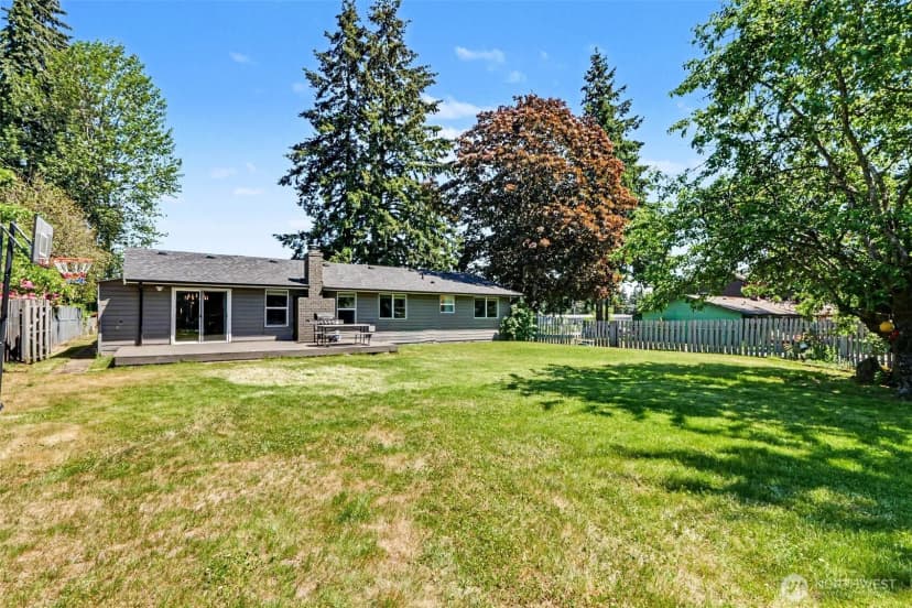 Property photo for 28605 30th Avenue S, Federal Way photo 29