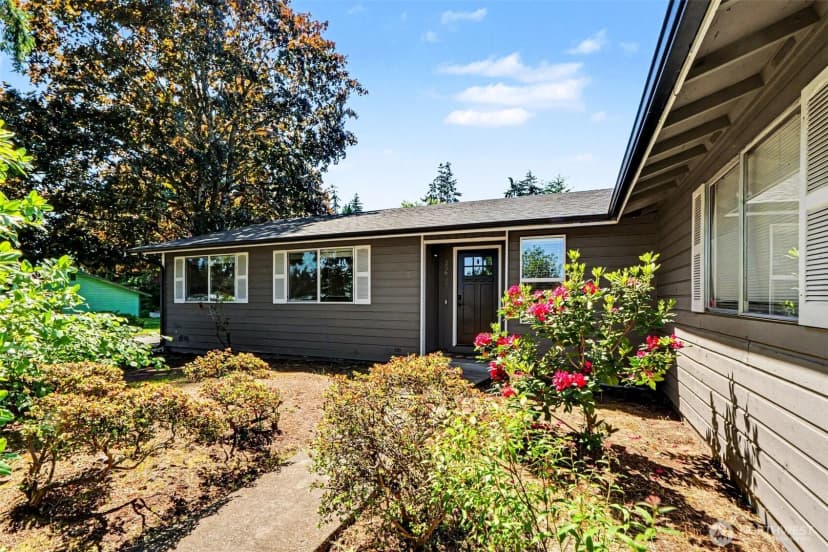 Property photo for 28605 30th Avenue S, Federal Way