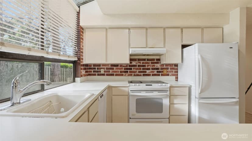 Property photo for 1850 Grant Avenue S #d5, Renton photo 13