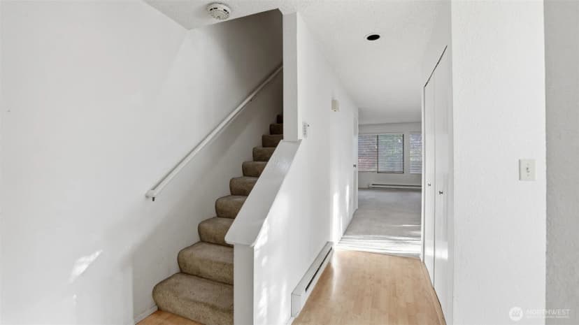 Property photo for 1850 Grant Avenue S #d5, Renton photo 4