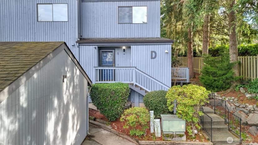 Property photo for 1850 Grant Avenue S #d5, Renton photo 2