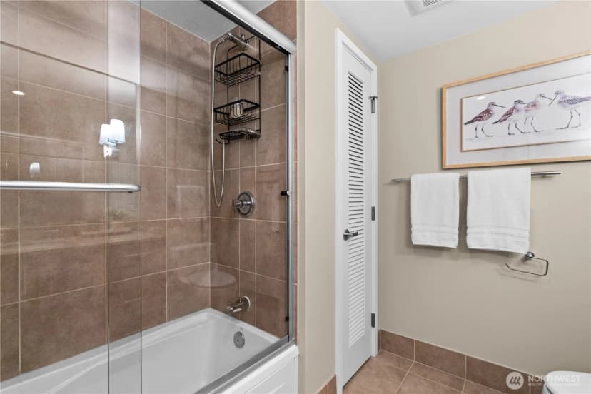 Property photo for 650 Bellevue Way Ne #2301, Bellevue photo 20