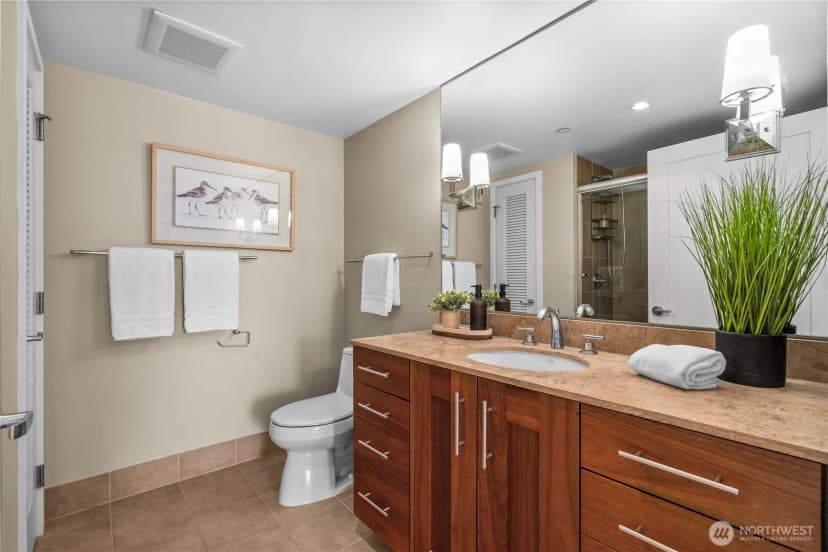 Property photo for 650 Bellevue Way Ne #2301, Bellevue photo 19