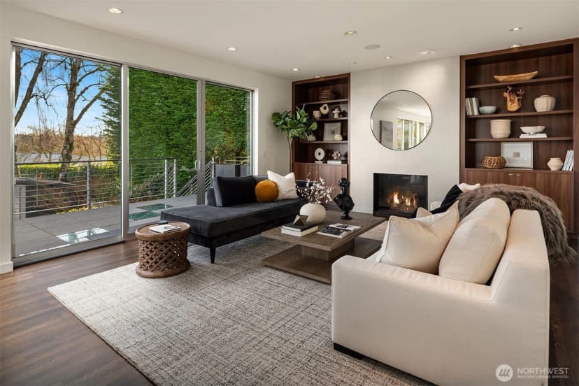 Property photo for 1318 Lakeside Avenue S, Seattle photo 11