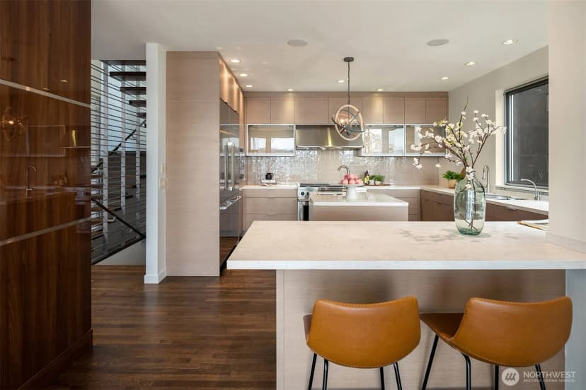 Property photo for 1318 Lakeside Avenue S, Seattle photo 10