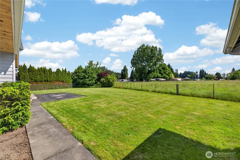 Property photo for 20275 Gardner Court, Burlington photo 21