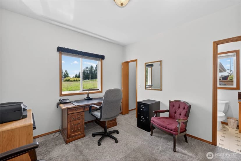 Property photo for 20275 Gardner Court, Burlington photo 16