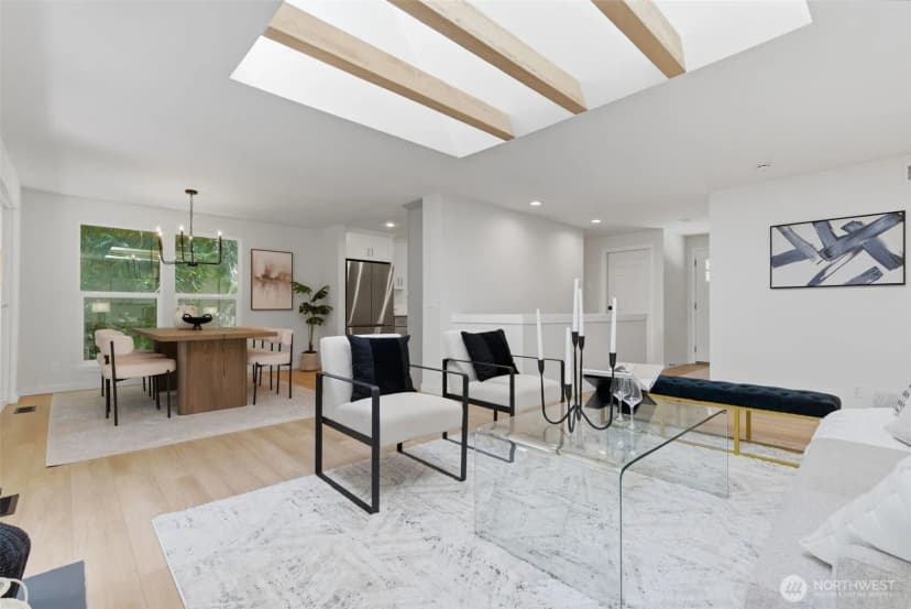 Property photo for 895 Highwood Drive Sw, Issaquah photo 11