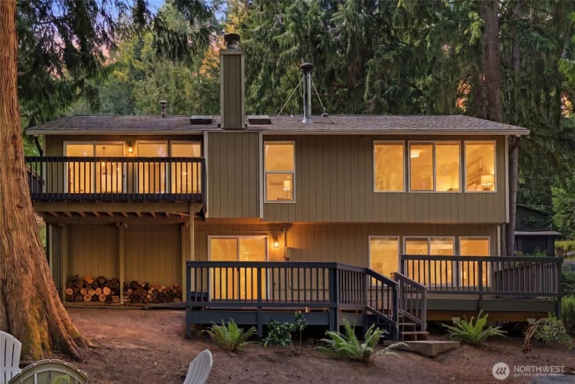 Property photo for 895 Highwood Drive Sw, Issaquah