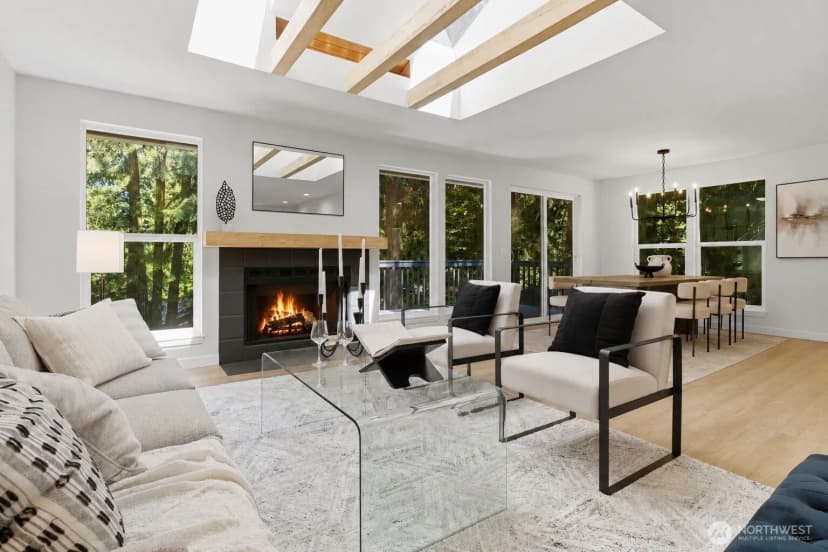 Property photo for 895 Highwood Drive Sw, Issaquah photo 9