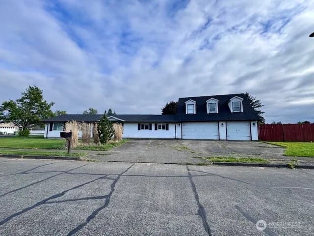 Property photo for 3215 Williams Avenue, Longview photo 2
