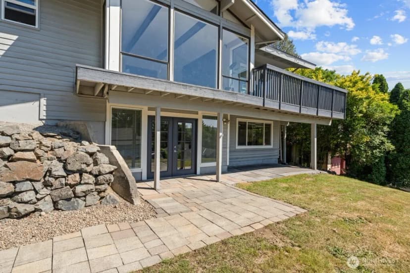 Property photo for 2323 Talbot Road S, Renton photo 29