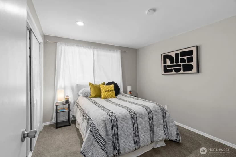 Property photo for 2323 Talbot Road S, Renton photo 16