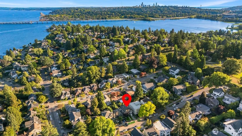 Property photo for 4839 Ne 43rd Street, Seattle photo 37