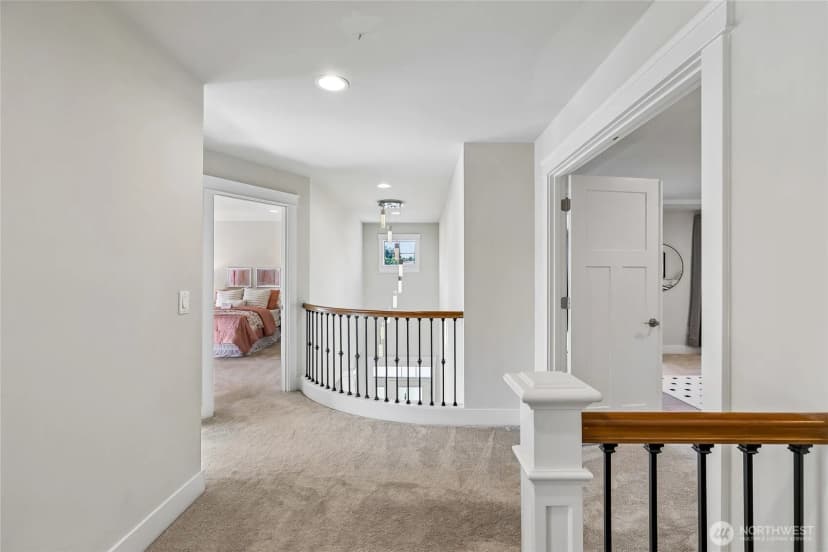 Property photo for 22907 Se 52nd Street, Issaquah photo 19