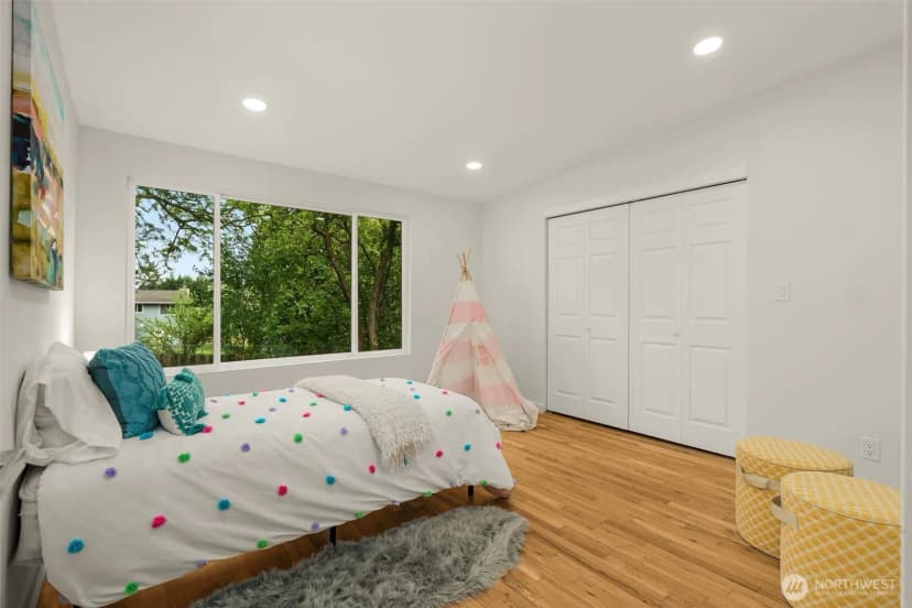 Property photo for 12569 37th Avenue Ne, Seattle photo 16